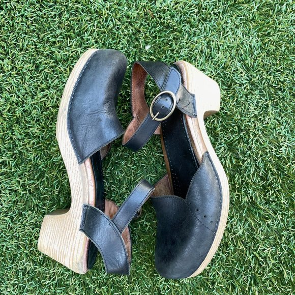 DANSKO Black Block Heels w/ Ankle Strap Size 39 - Picture 4 of 8